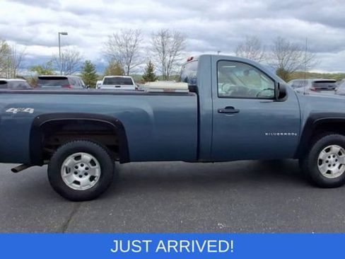 Used 2009 Chevrolet Silverado 1500 W/T AWD/4WD image 9