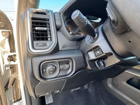 New 2026 RAM 3500 Laramie AWD/4WD image 24