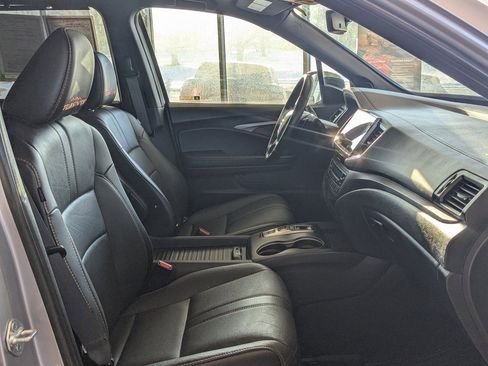 Used 2023 Honda Passport TrailSport image 47