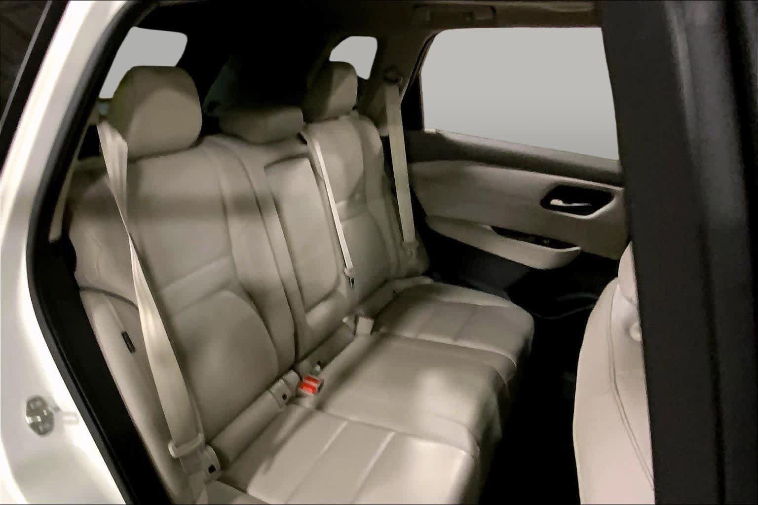 Used 2023 Nissan Rogue SL AWD/4WD image 20