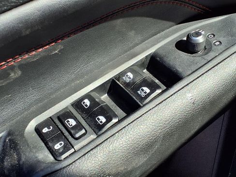 Used 2023 Jeep Compass Trailhawk image 18