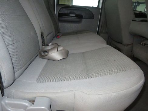 Used 2005 Ford F350 XLT image 29