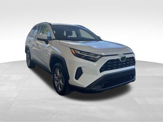 Used 2025 Toyota RAV4 XLE video 2
