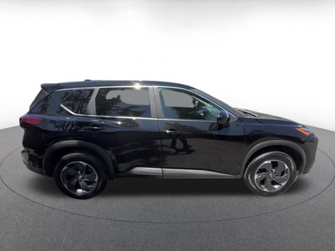 Used 2025 Nissan Rogue SV FWD image 15