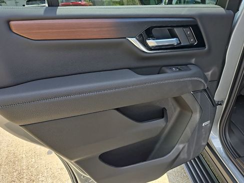 New 2026 GMC Yukon Denali AWD/4WD image 15