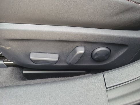 New 2026 MAZDA MAZDA3 Hatchback w/Premium Plus Pkg image 17