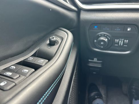 Used 2022 Jeep Grand Cherokee Trailhawk image 16