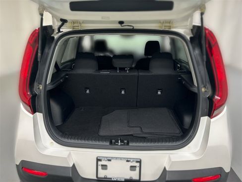 Used 2020 Kia Soul EX image 22