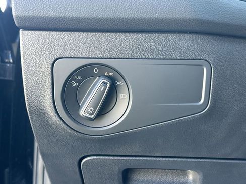 Certified 2023 Volkswagen Tiguan SEL R-Line image 15