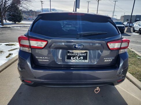 Used 2017 Subaru Impreza 2.0i image 6