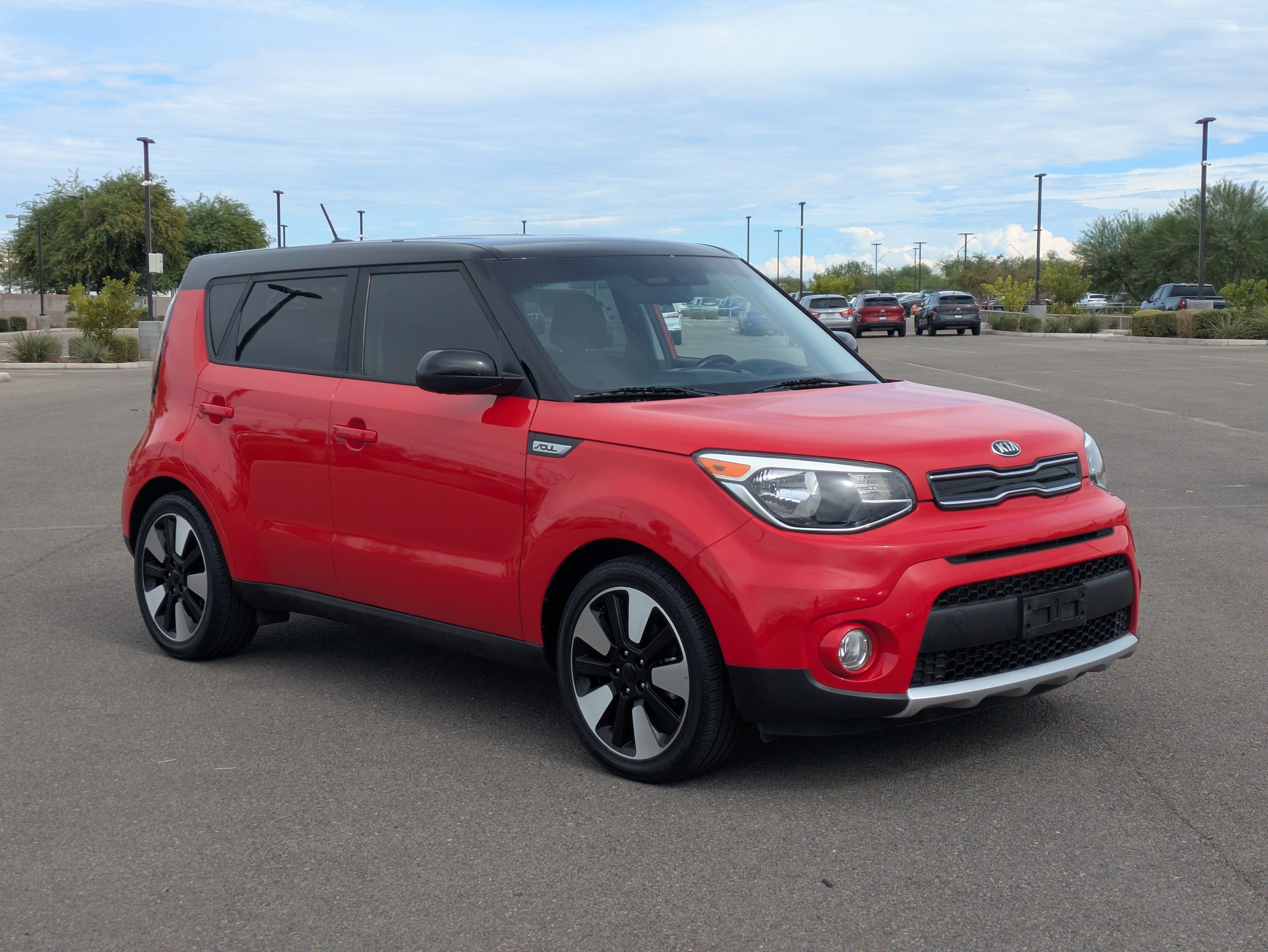 Used 2017 Kia Soul + w/ Designer's Package FWD image 7