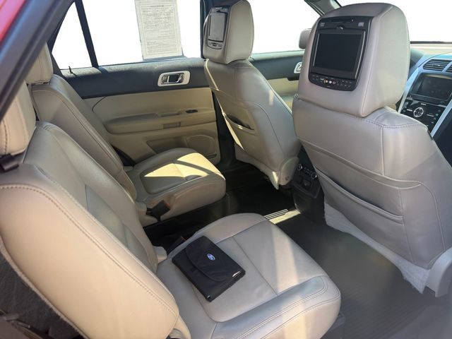 Used 2015 Ford Explorer Limited w/ Equipment Group 301A AWD/4WD image 8