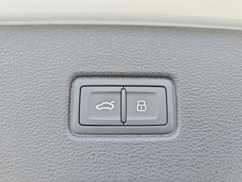 New 2026 Audi Q7 3.0T Premium Plus image 13