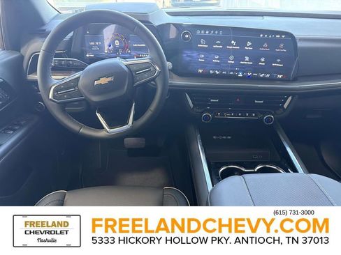 New 2026 Chevrolet Suburban Premier image 20