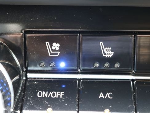 Used 2025 Chevrolet Equinox RS w/ Safety and Technology Package image 22