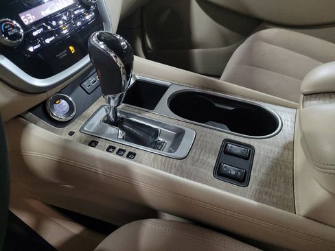 Used 2019 Nissan Murano SV w/ Premium Package image 26