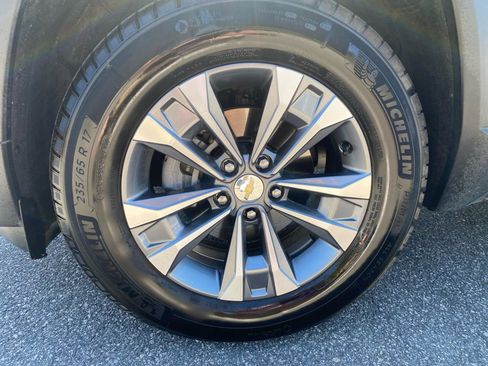 Used 2025 Chevrolet Equinox LT image 31