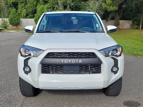 Used 2023 Toyota 4Runner SR5 Premium w/ Moonroof Package RWD image 2