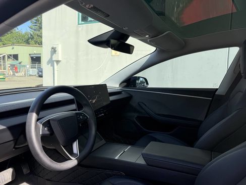 Used 2025 Tesla Model 3 Long Range RWD image 16