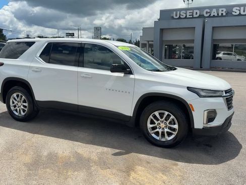 Used 2023 Chevrolet Traverse LS FWD image 8