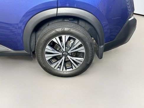 Used 2023 Nissan Rogue SV image 11