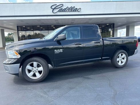 Used 2024 RAM 1500 Classic SLT AWD/4WD image 1