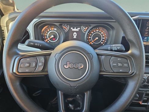 New 2025 Jeep Gladiator Sport AWD/4WD image 24