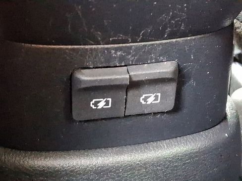 Used 2025 Nissan Kicks Play S FWD image 11