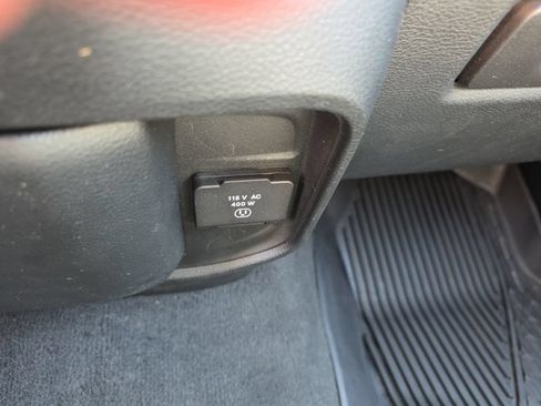 Used 2019 RAM 1500 Big Horn AWD/4WD image 30