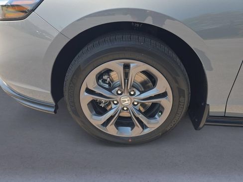 New 2026 Honda Accord EX-L image 10