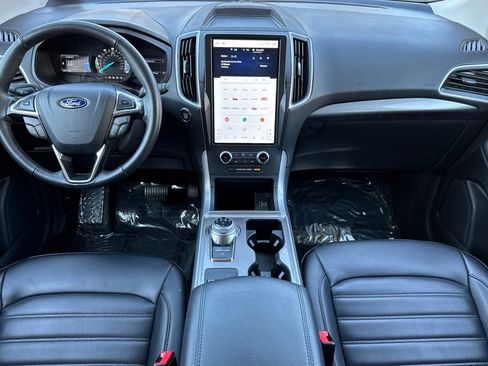 Used 2024 Ford Edge SEL image 15