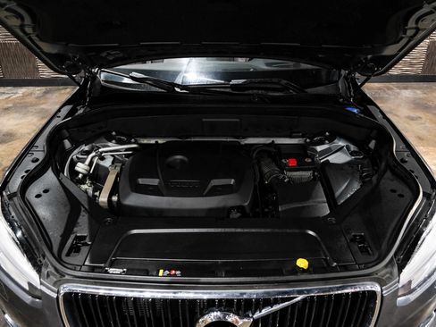 Used 2017 Volvo XC90 T6 Momentum w/ Convenience Package AWD/4WD image 53