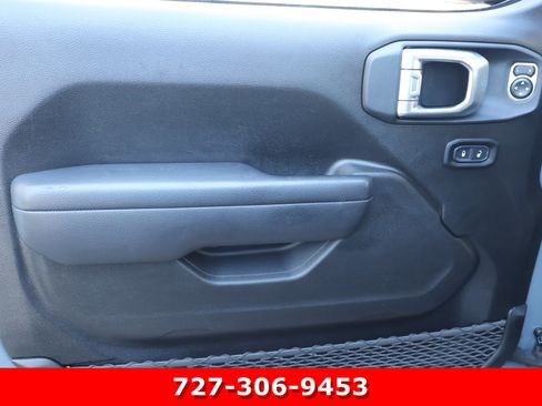 Used 2024 Jeep Wrangler Willys image 14