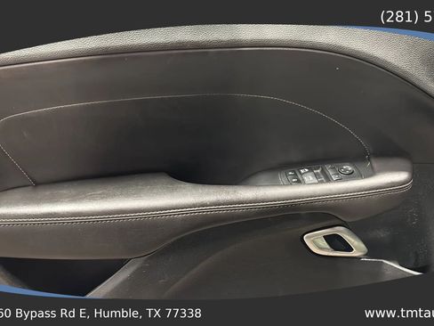 Used 2018 Dodge Challenger GT w/ Driver Convenience Group AWD/4WD image 17