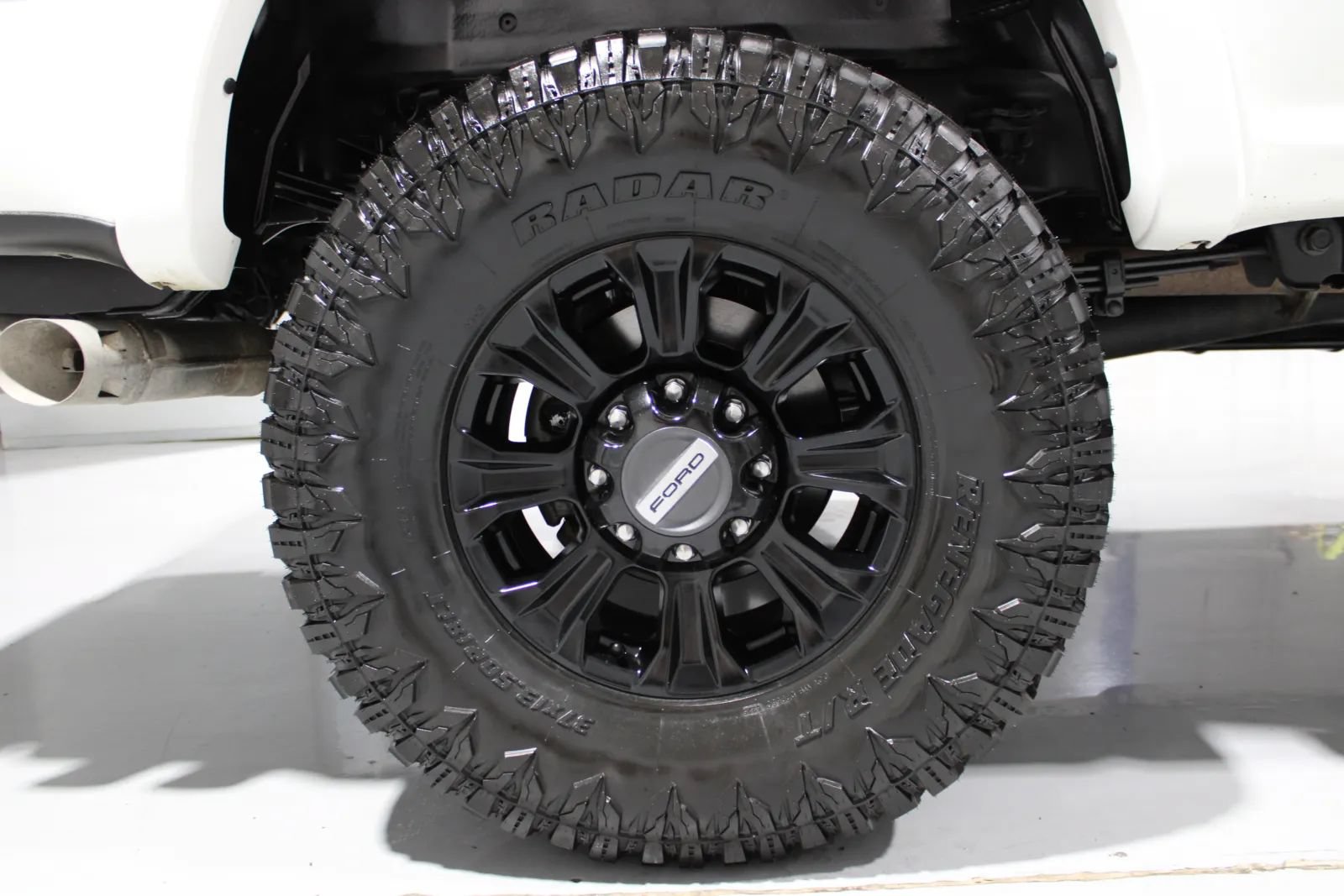 Used 2022 Ford F250 Lariat w/ Tremor Off-Road Package AWD/4WD image 5