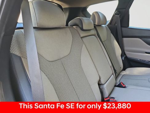 Used 2023 Hyundai Santa Fe SE FWD image 45