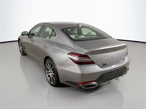 Used 2025 Genesis G70 2.5T image 5