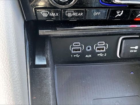 Used 2022 Jeep Grand Cherokee L Summit w/ Luxury Tech Group V image 15