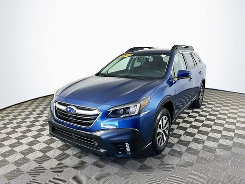 Used 2022 Subaru Outback Premium AWD/4WD image 5