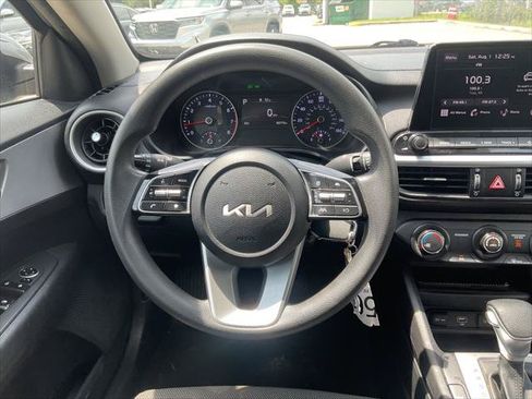 Used 2024 Kia Forte LXS FWD image 25