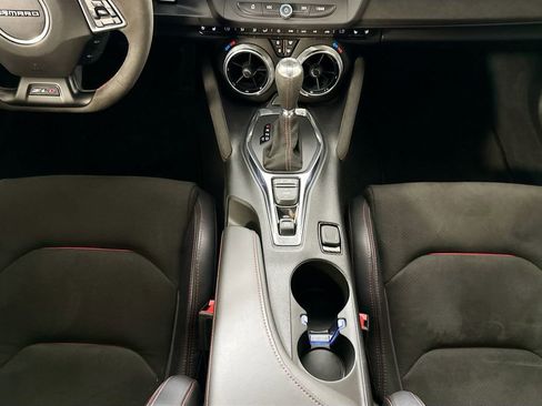 Used 2018 Chevrolet Camaro ZL1 RWD image 16