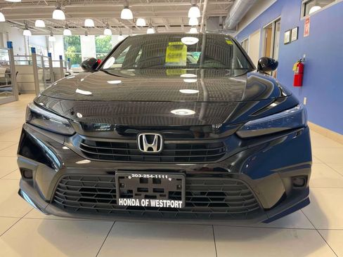 Used 2024 Honda Civic Sport image 2
