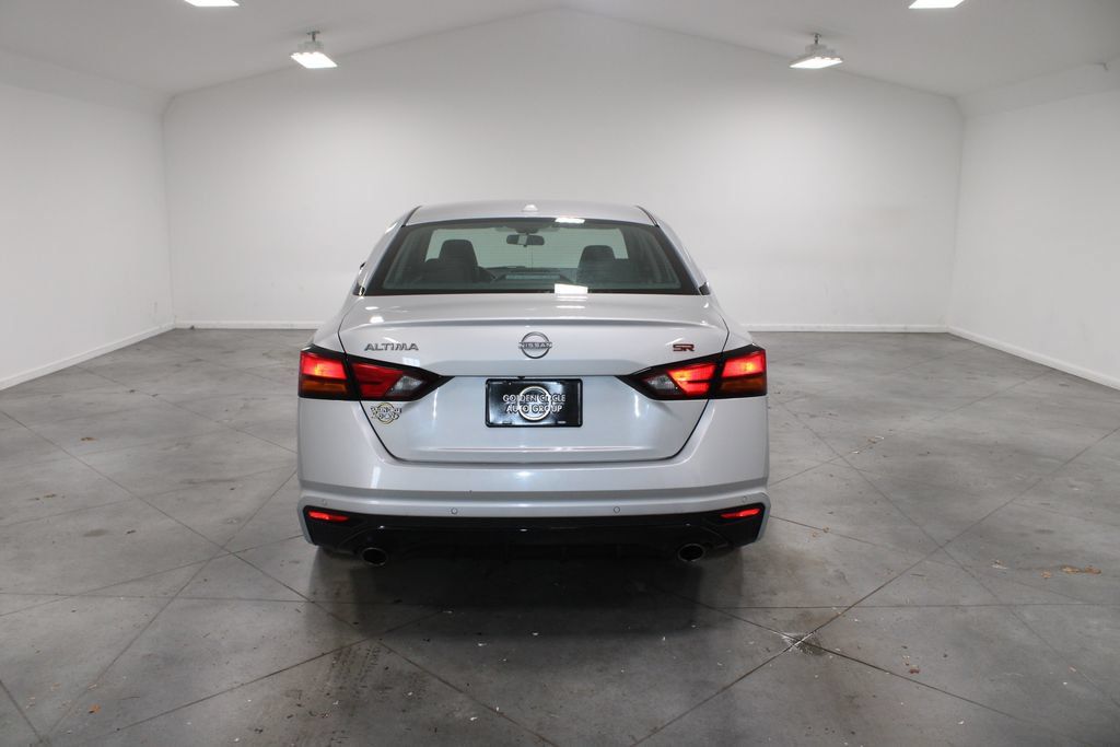 Used 2024 Nissan Altima 2.5 SR FWD image 8