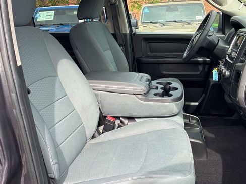 Used 2019 RAM 1500 Classic Tradesman AWD/4WD image 6