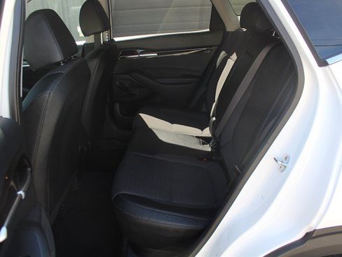 Used 2021 Kia Seltos S AWD/4WD image 21