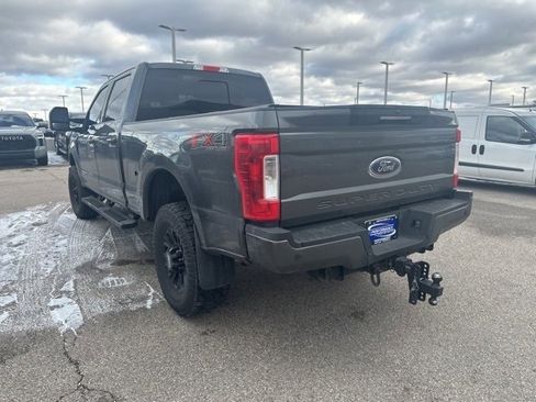 Used 2019 Ford F350 Lariat image 9