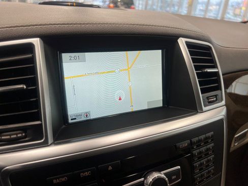 Used 2015 Mercedes-Benz GL 450 4MATIC image 25