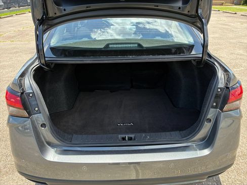 Used 2025 Nissan Versa SV FWD image 24