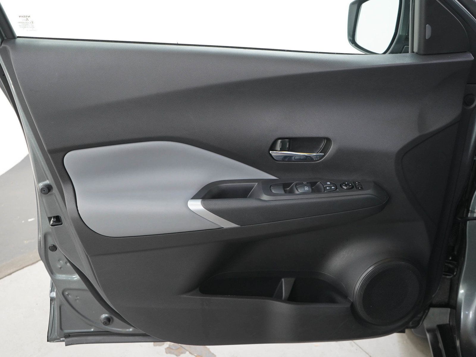 Used 2024 Nissan Kicks SR w/ SR Premium Package FWD image 19