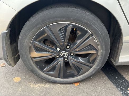 Used 2018 Honda Civic EX image 13